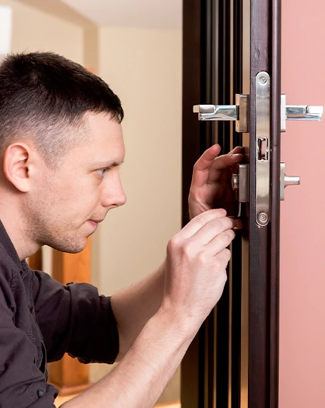 : Professional Locksmith For Commercial And Residential Locksmith Services in Galesburg
