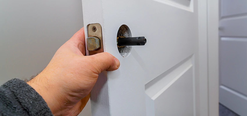 Nighttime Locksmith For Lock Repair in Galesburg, IL