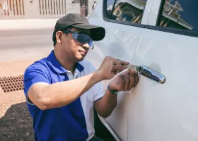 Car Locksmith in Galesburg, IL